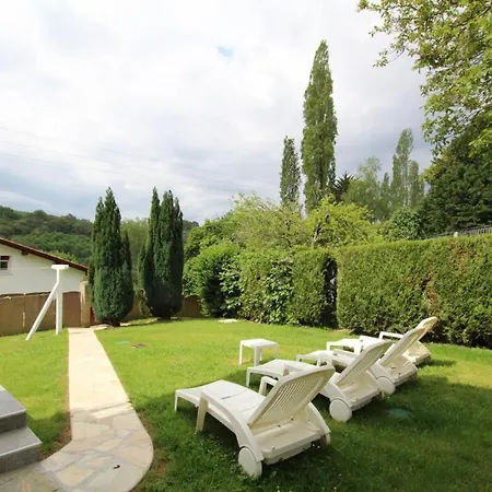 度假居 Iduzki-alde Bat *